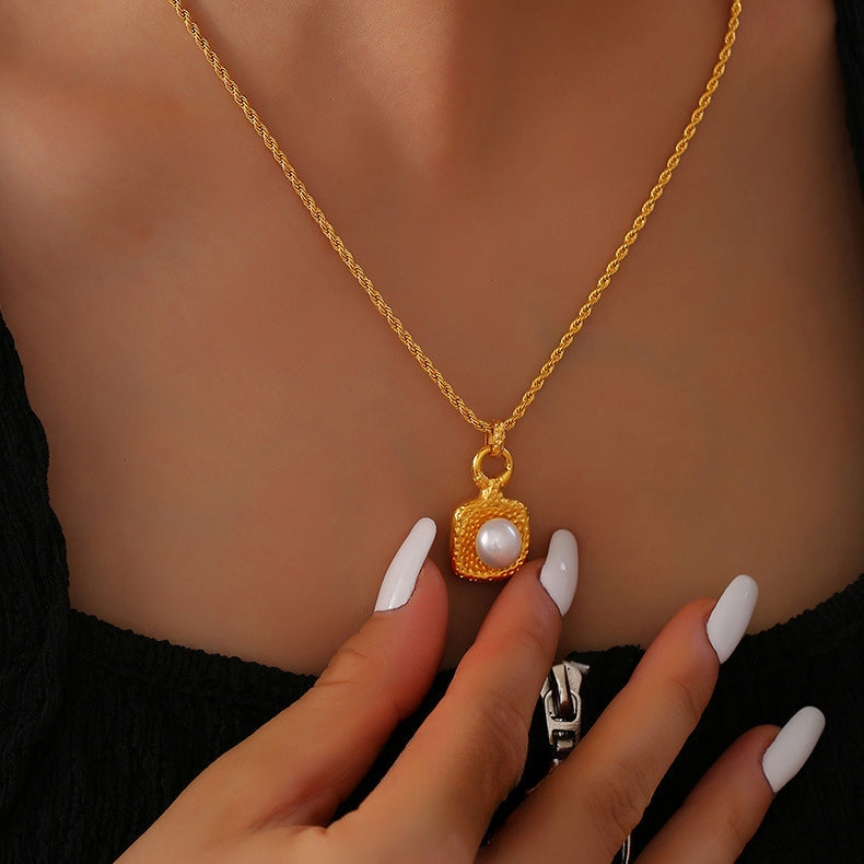 Hammer Finish Inlay Pearl Necklace Earrings Set