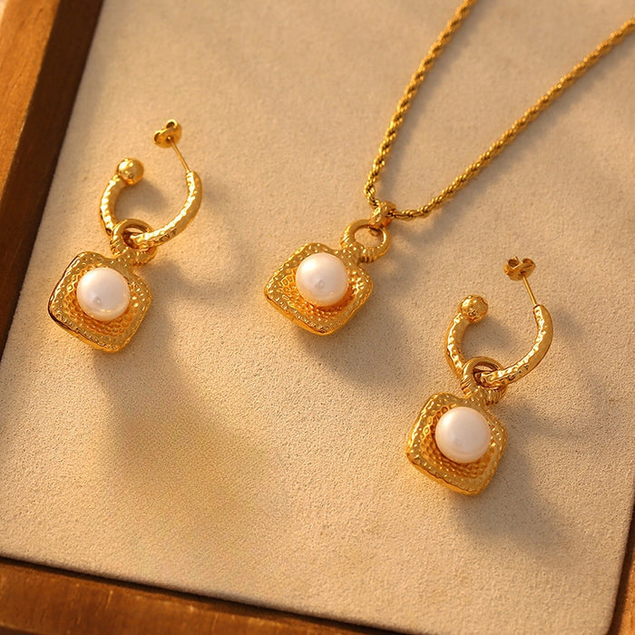 Hammer Finish Inlay Pearl Necklace Earrings Set