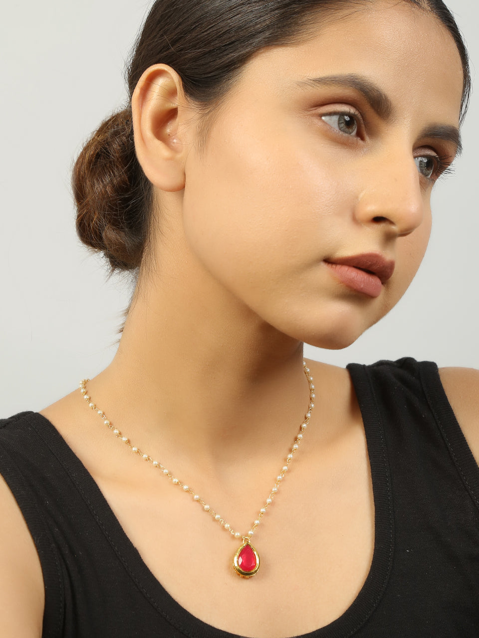 Ruby Tear Drop Kundan Pearl Neckpiece