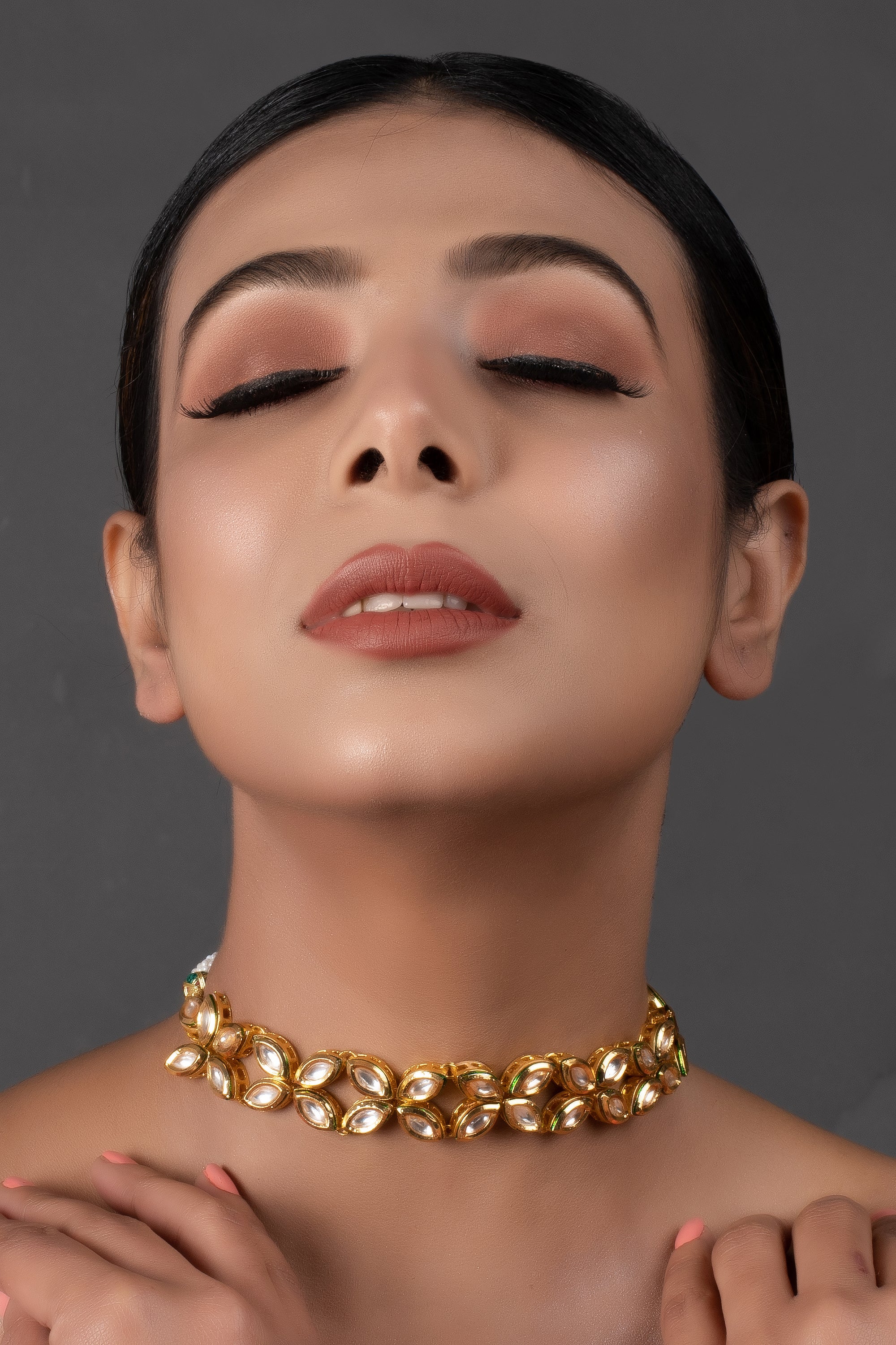 Handcrafted Kundan choker