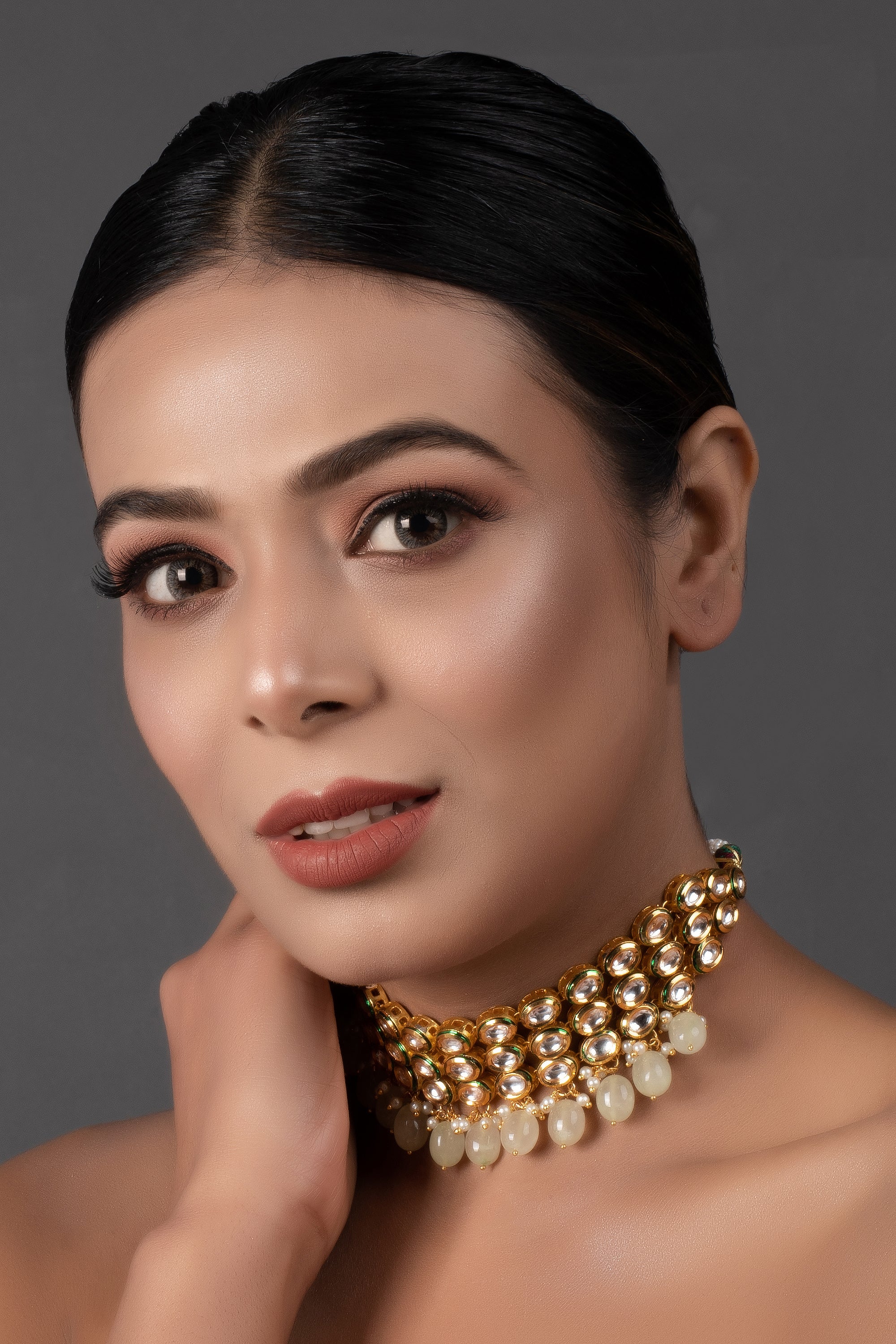 Ivory beaded Handcrafted Kundan Choker