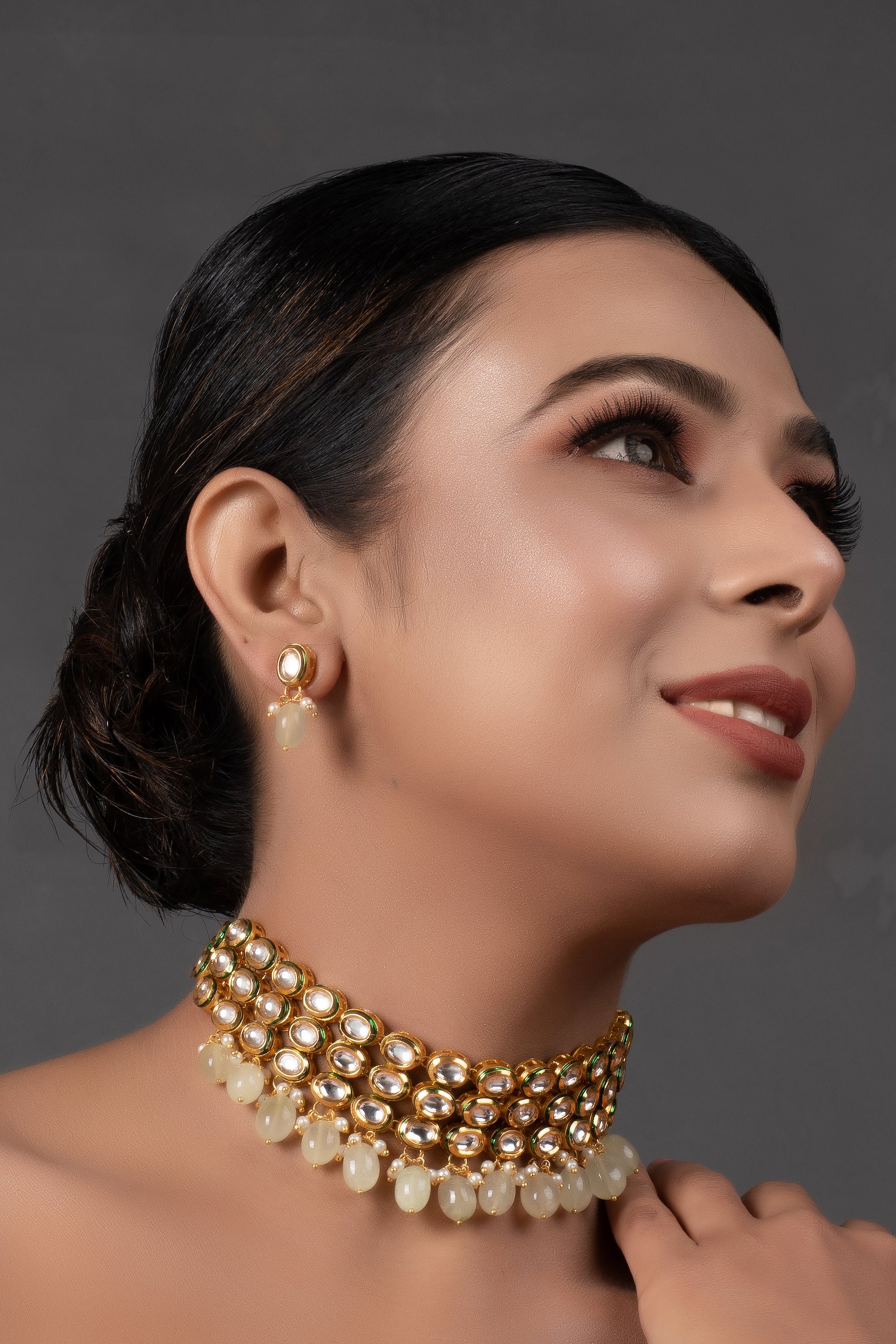 Ivory beaded Handcrafted Kundan Choker with earrings
