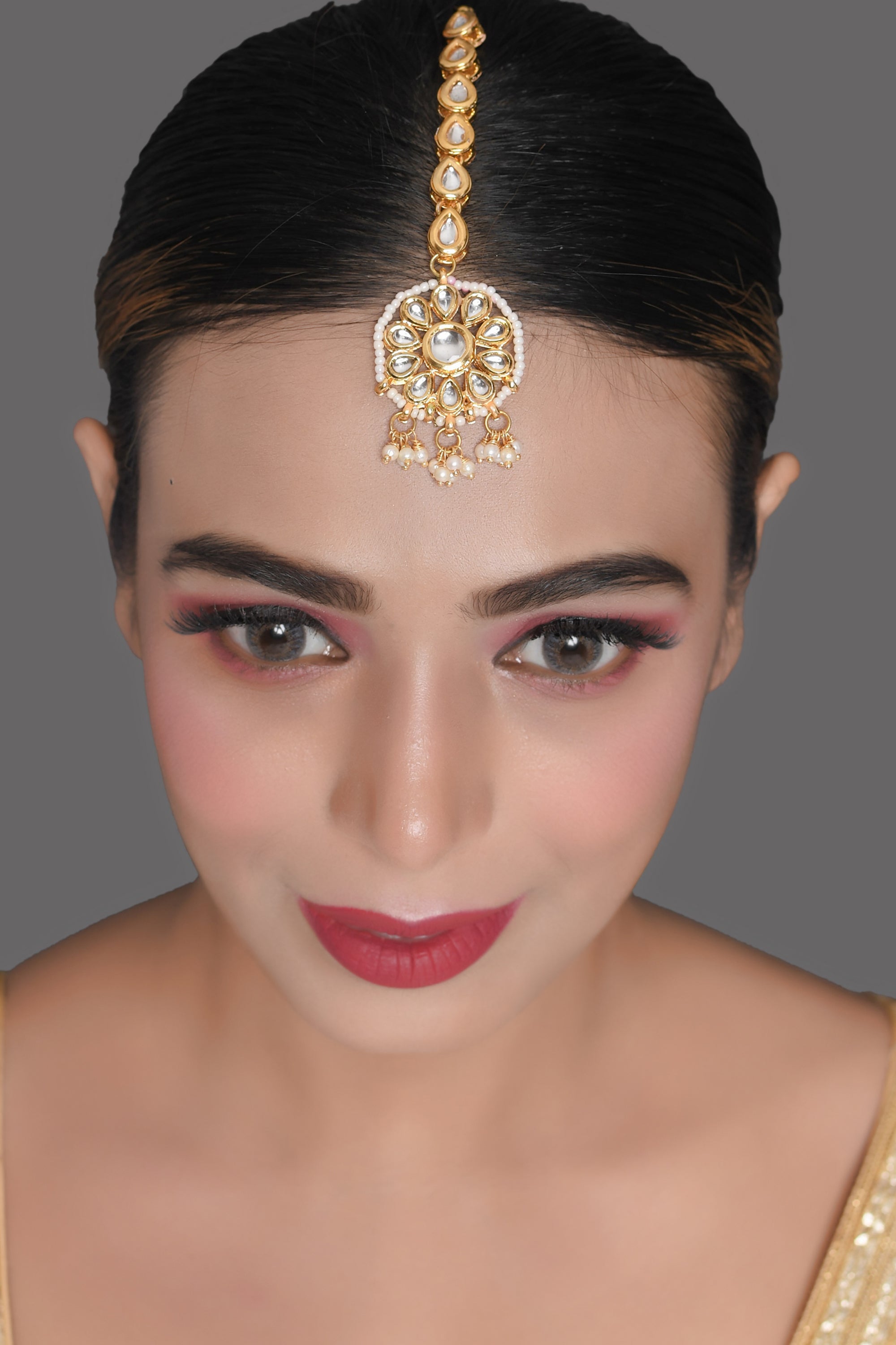 Gold Tone Kundan Maang Tikka with Pearls