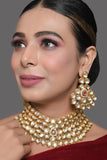 Elegant Kundan gold toned royal kundan necklace with earrings