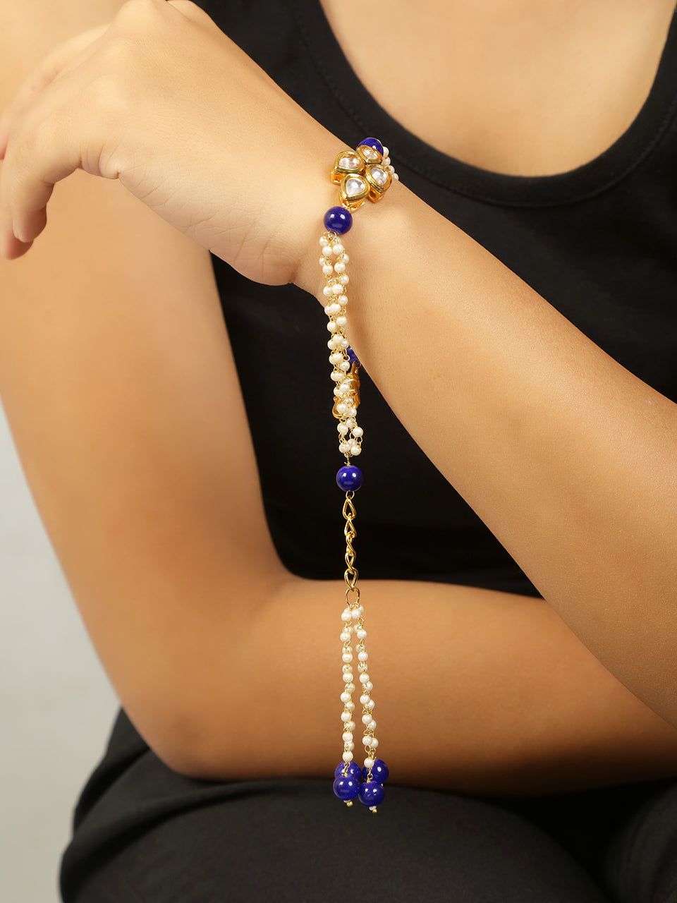 Blue White Gold Tone Kundan Bracelet