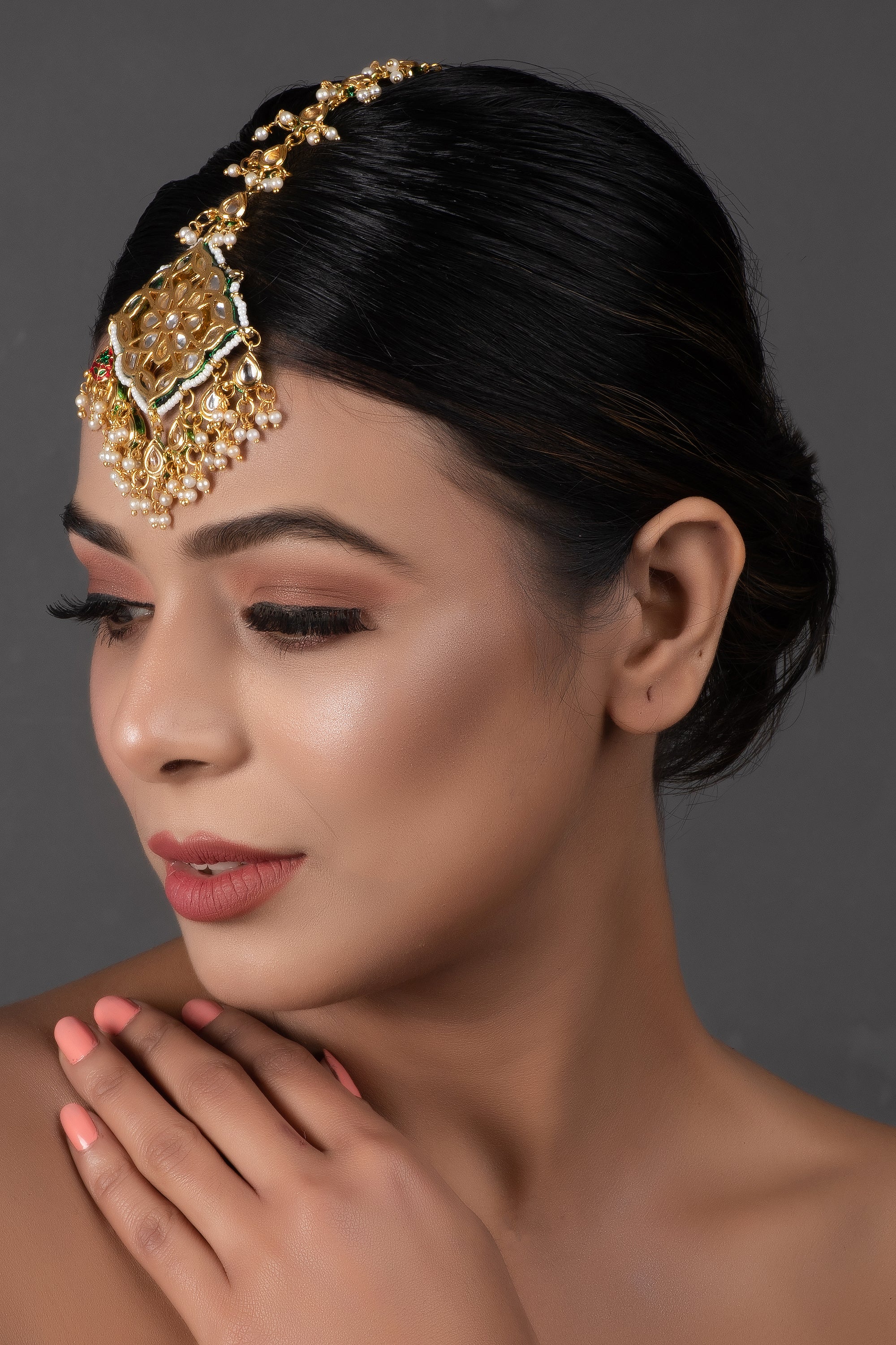 Gold Tone Kundan Inspired Maang Tikka