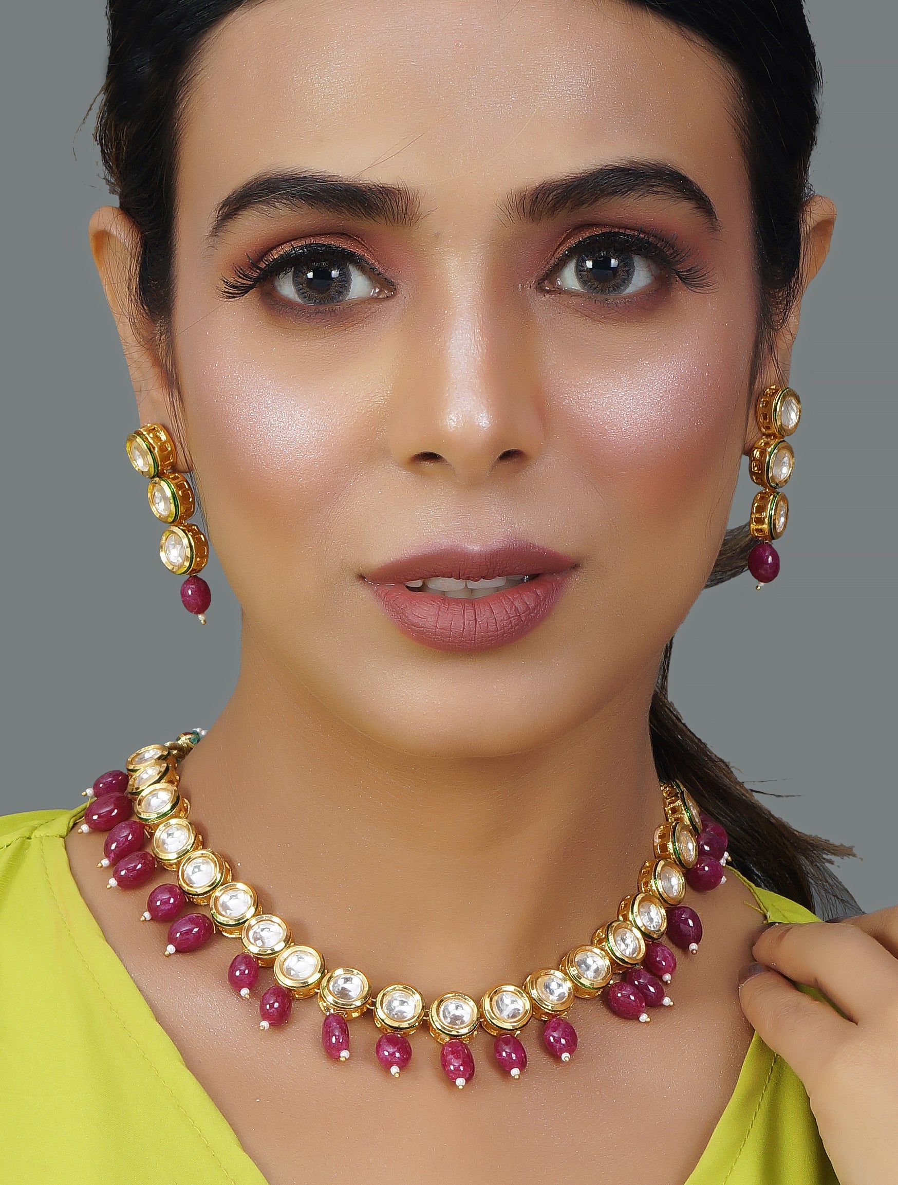 Maroon Gold Tone Kundan Necklace With Earrings
